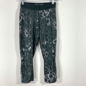 ⚡️ Nike Dri Fit Cropped Leggings marble Print
